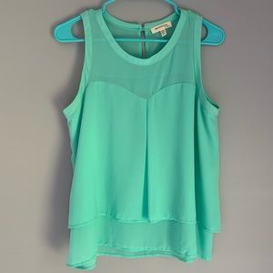 Bright sea foam tank